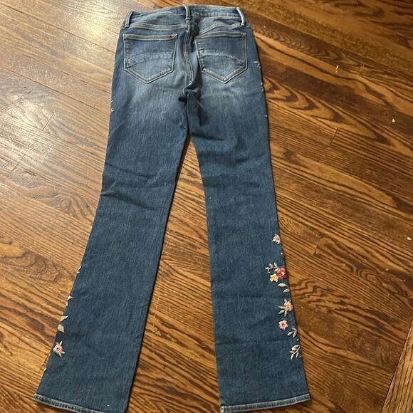 Driftwood Kelly Bootcut Embroidered Jeans Serenity - Medium Wash - Picture 9 of 12